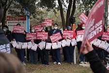 Seton Nurses Rally Ahead of First Bargaining Meeting